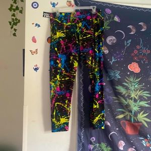 women’s paint splatter leggings, good condition